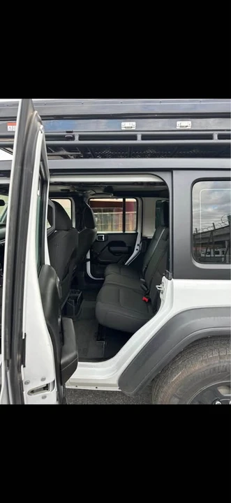 2023 Jeep JL Wrangler - Image 9 of 11