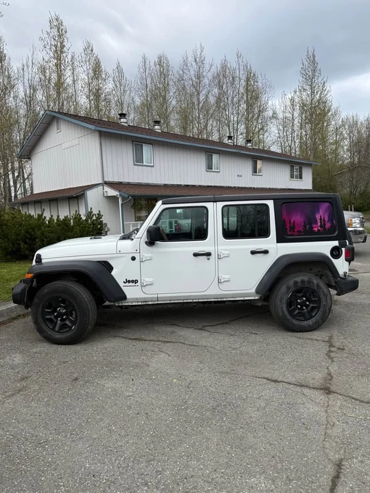 2023 Jeep JL Wrangler - Image 2 of 11