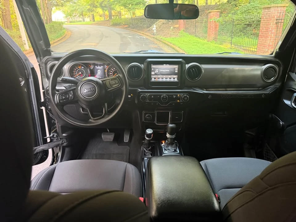 2023 Jeep JL Wrangler - Image 14 of 14