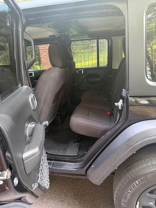2023 Jeep JL Wrangler - Image 13 of 14