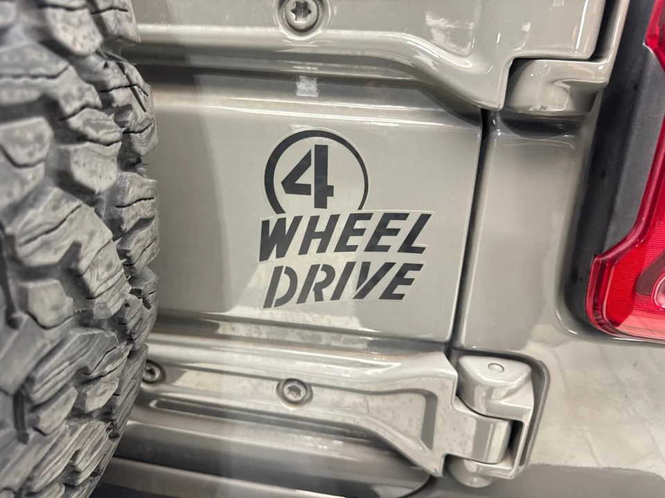 2023 Jeep JL Wrangler - Image 23 of 31