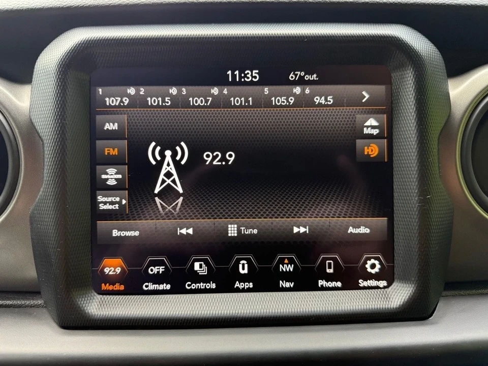 2023 Jeep JL Wrangler - Image 21 of 21