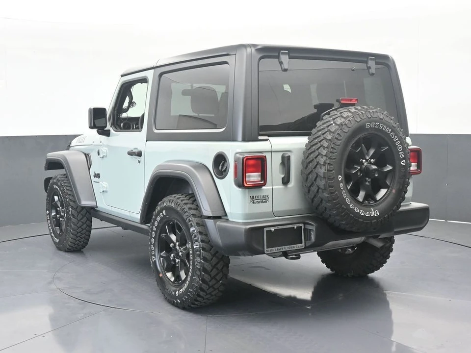 2023 Jeep JL Wrangler - Image 4 of 12