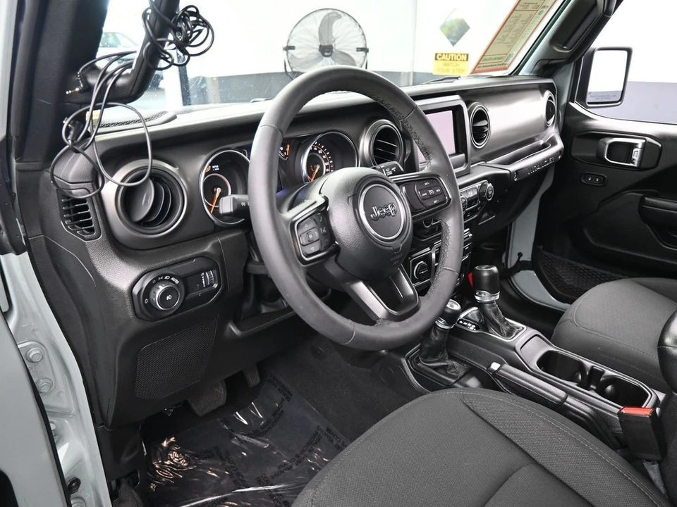 2023 Jeep JL Wrangler - Image 10 of 12