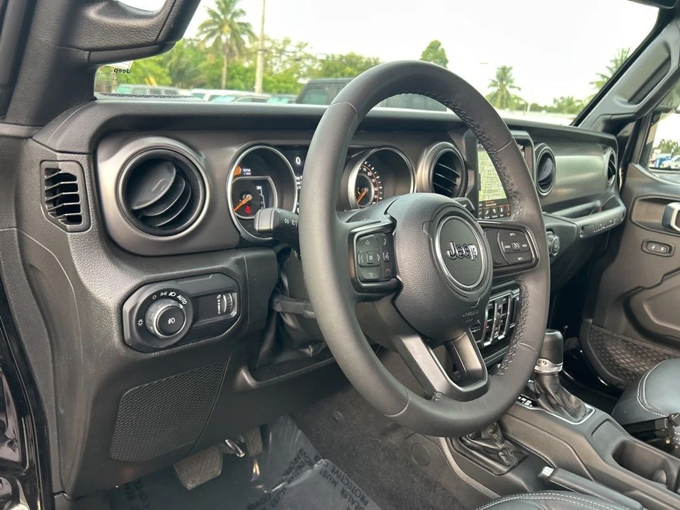 2023 Jeep JL Wrangler - Image 11 of 12