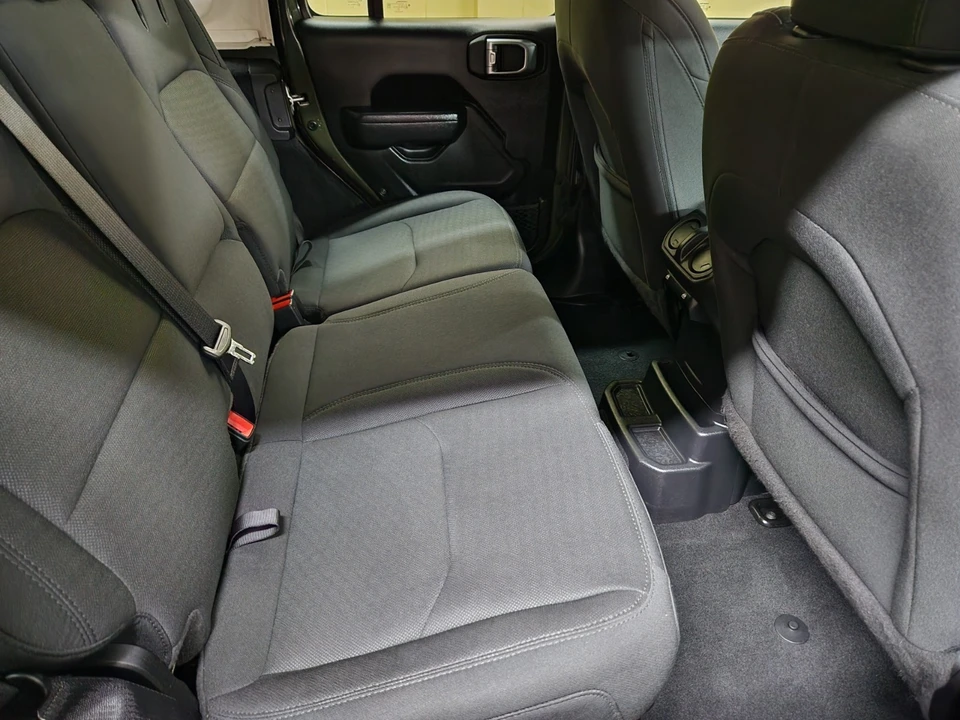 2023 Jeep JL Wrangler - Image 21 of 24