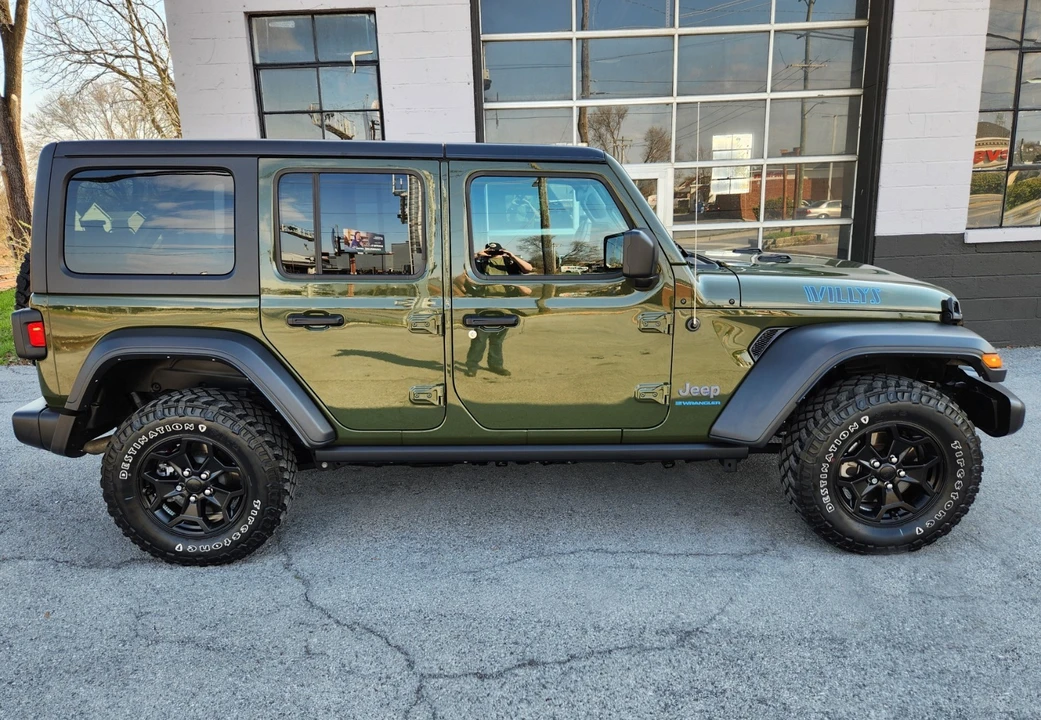 2023 Jeep JL Wrangler - Image 7 of 24