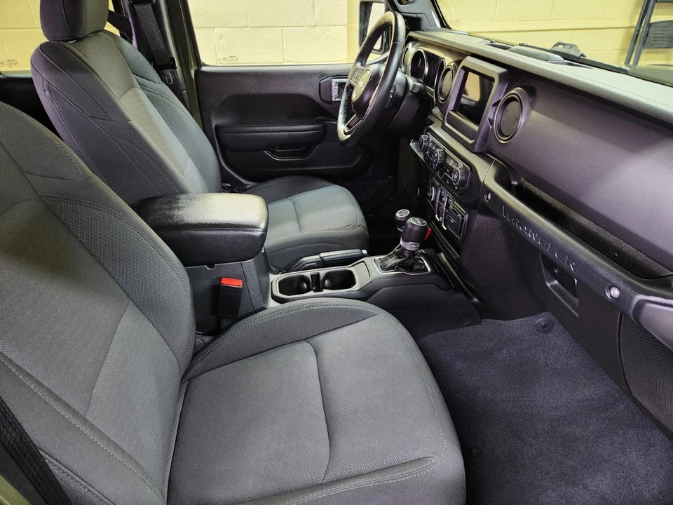 2023 Jeep JL Wrangler - Image 22 of 24
