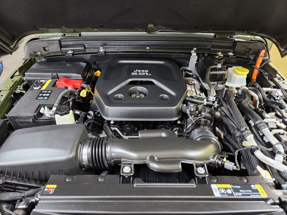 2023 Jeep JL Wrangler - Image 17 of 24