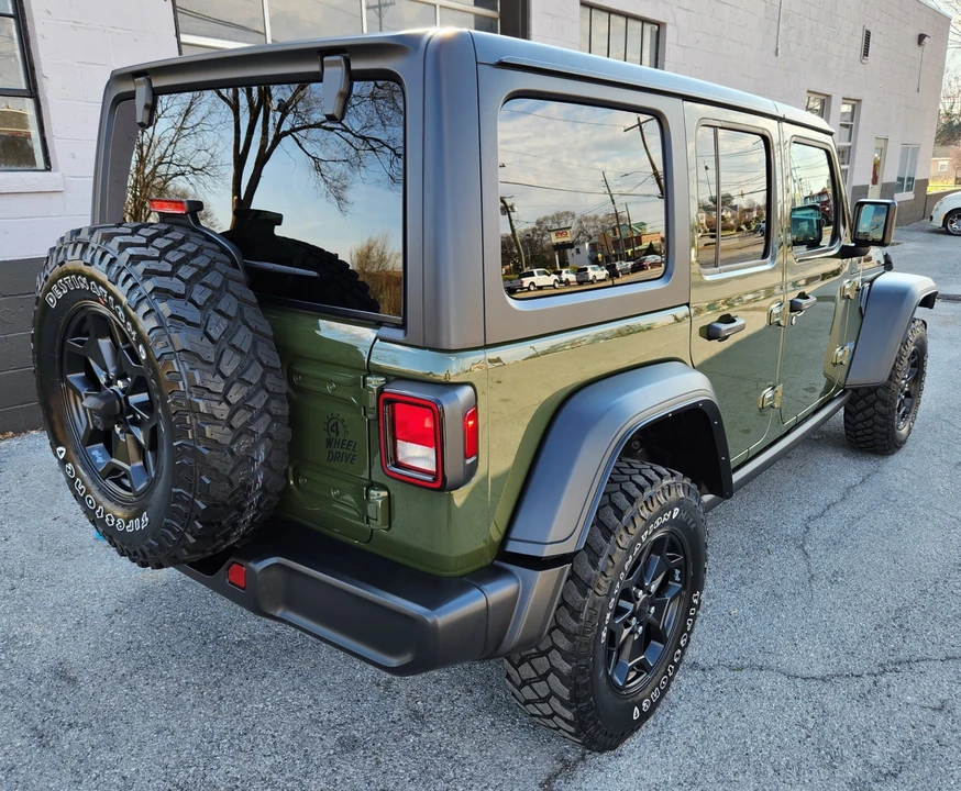 2023 Jeep JL Wrangler - Image 8 of 24