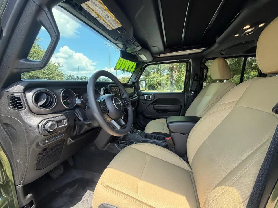 2023 Jeep JL Wrangler - Image 10 of 31