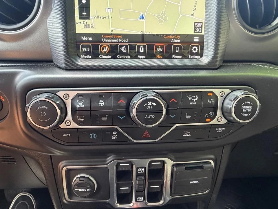 2023 Jeep JL Wrangler - Image 20 of 31