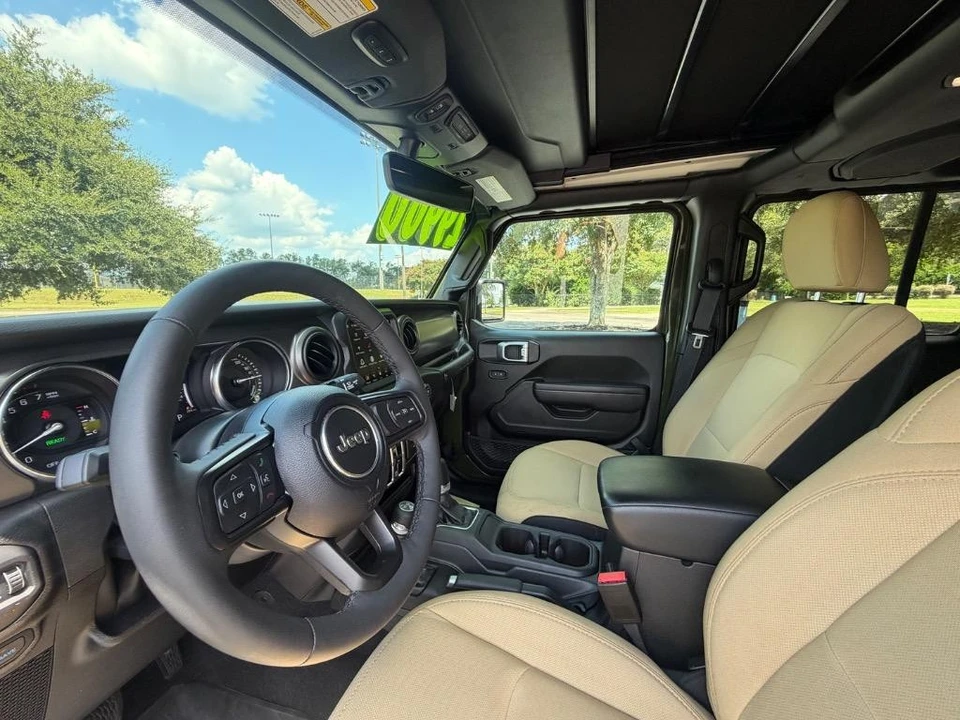 2023 Jeep JL Wrangler - Image 13 of 31