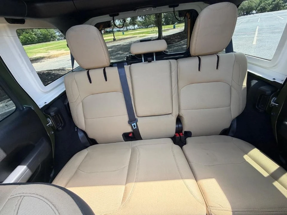 2023 Jeep JL Wrangler - Image 27 of 31