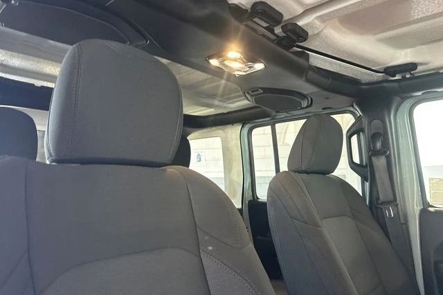 2023 Jeep JL Wrangler - Image 20 of 20
