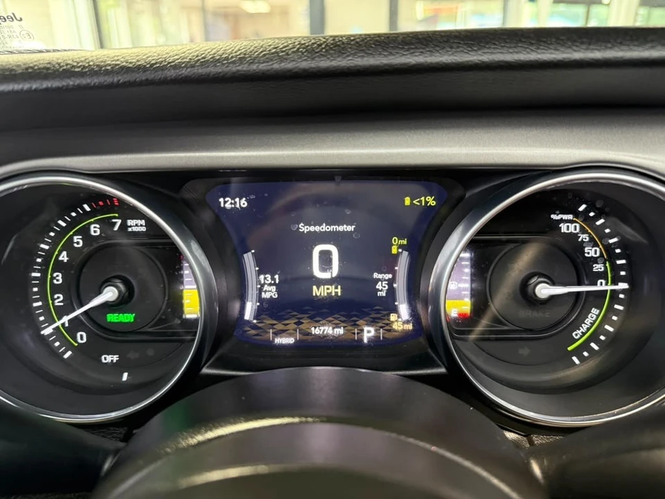 2023 Jeep JL Wrangler - Image 16 of 31