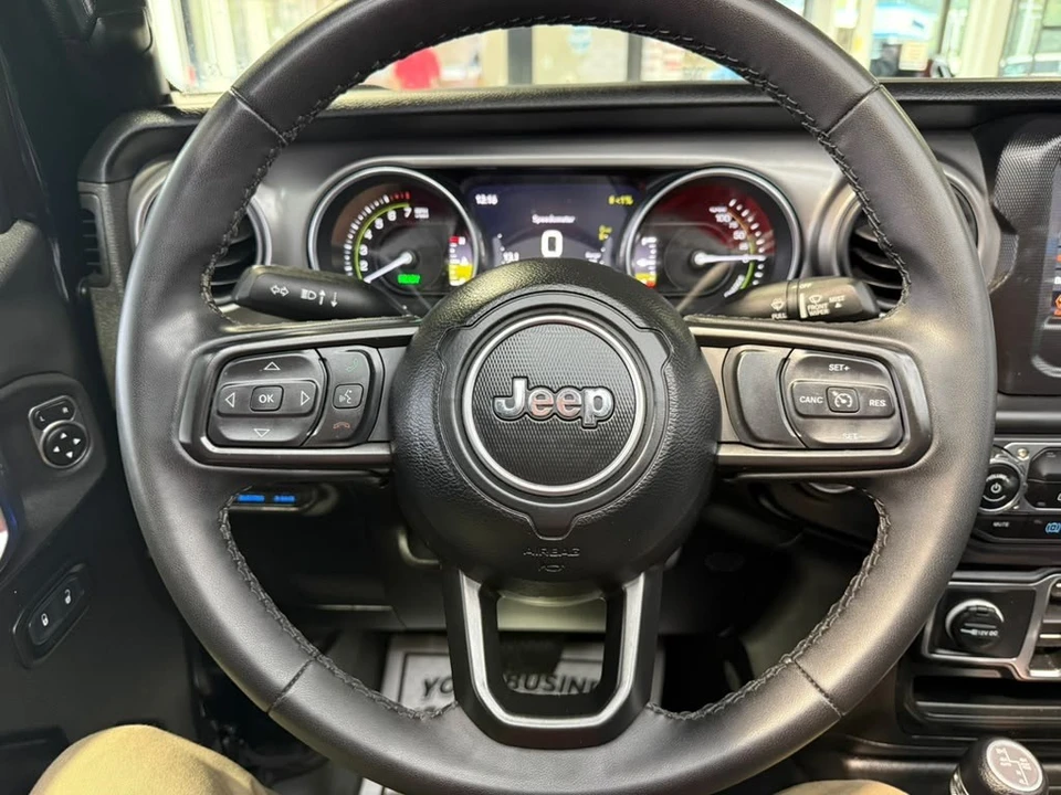 2023 Jeep JL Wrangler - Image 13 of 31
