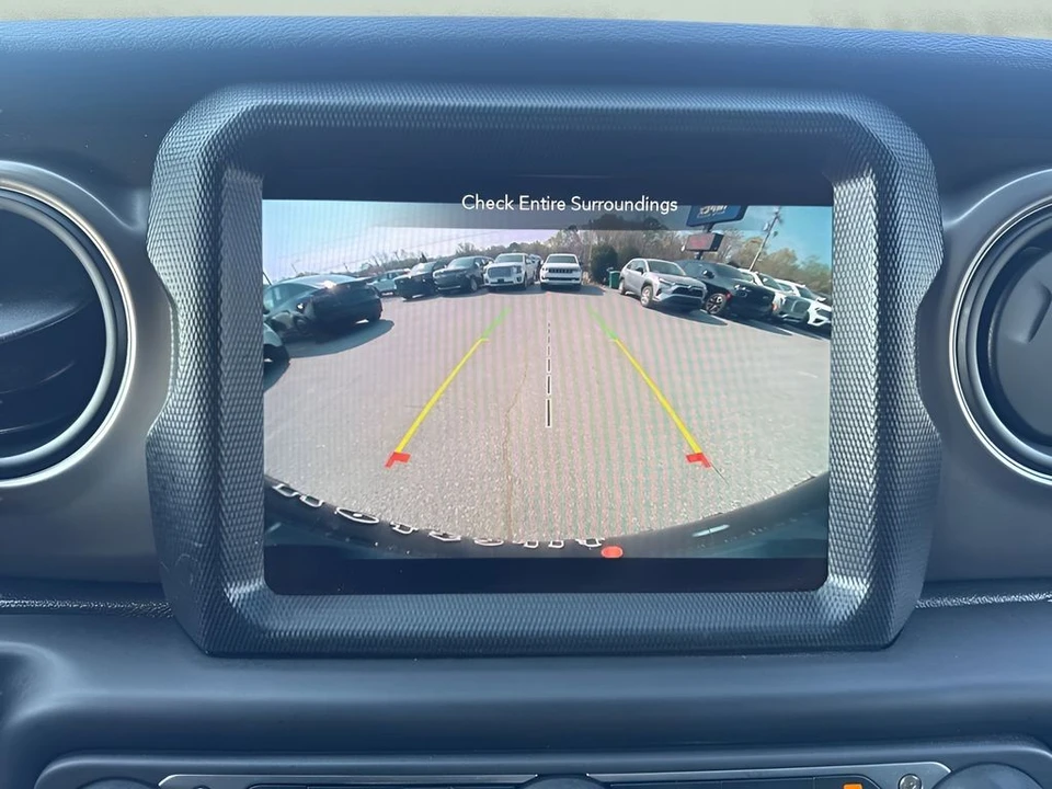 2023 Jeep JL Wrangler - Image 20 of 21