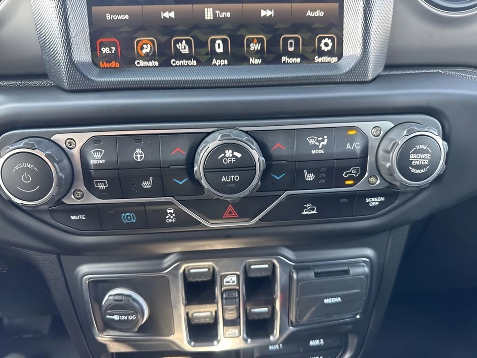2023 Jeep JL Wrangler - Image 18 of 21