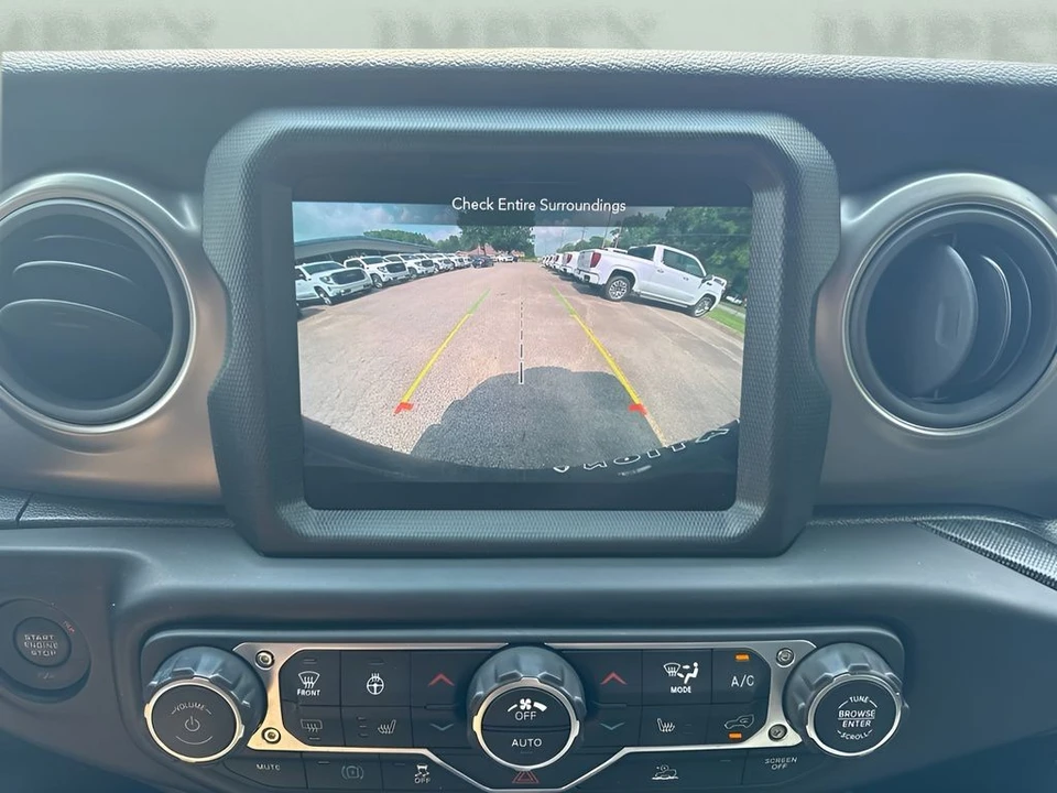 2023 Jeep JL Wrangler - Image 19 of 31
