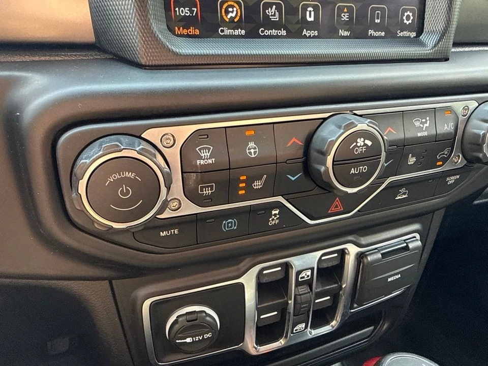2023 Jeep JL Wrangler - Image 20 of 31