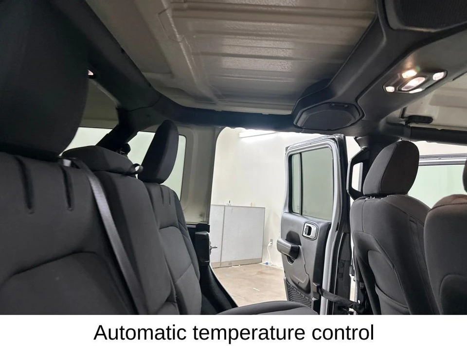 2023 Jeep JL Wrangler - Image 27 of 31
