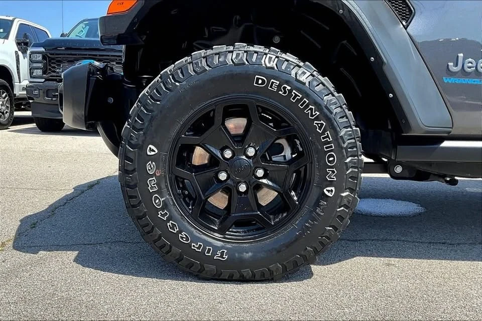 2023 Jeep JL Wrangler - Image 8 of 11
