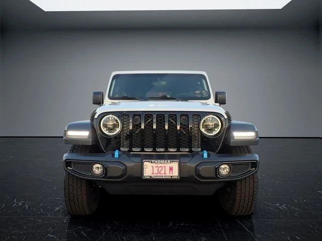 2023 Jeep JL Wrangler - Image 2 of 2