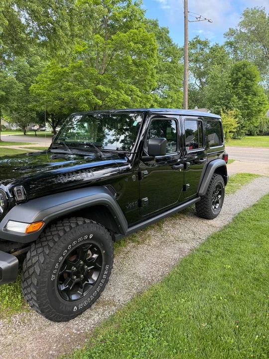 2023 Jeep JL Wrangler - Image 3 of 9