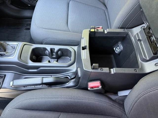2023 Jeep JL Wrangler - Image 24 of 26