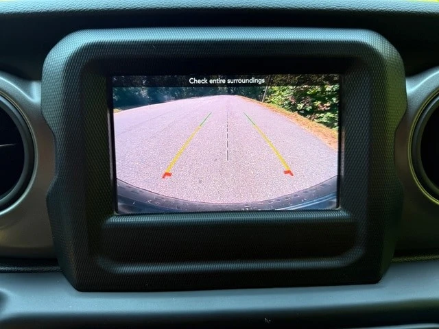 2023 Jeep JL Wrangler - Image 20 of 26