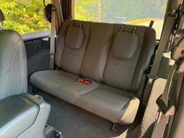2023 Jeep JL Wrangler - Image 13 of 26