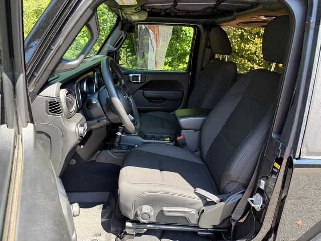 2023 Jeep JL Wrangler - Image 10 of 26