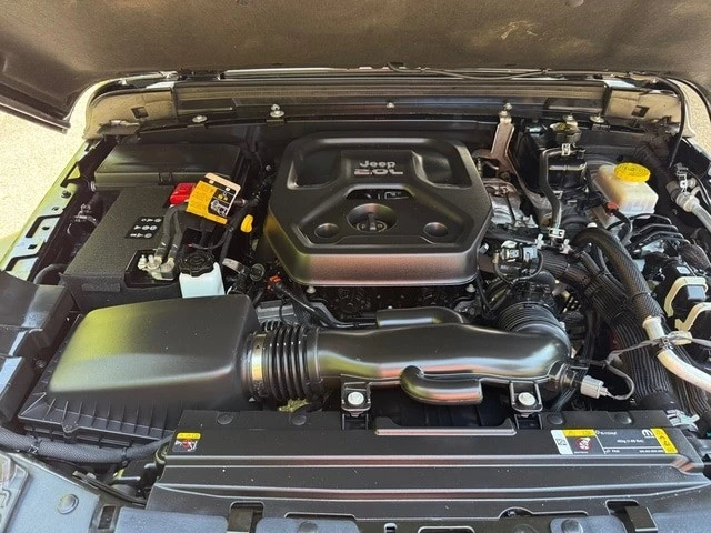 2023 Jeep JL Wrangler - Image 9 of 26
