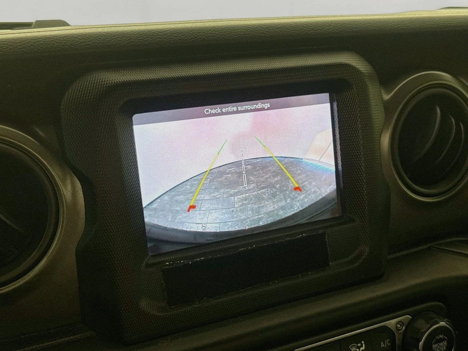 2023 Jeep JL Wrangler - Image 17 of 31