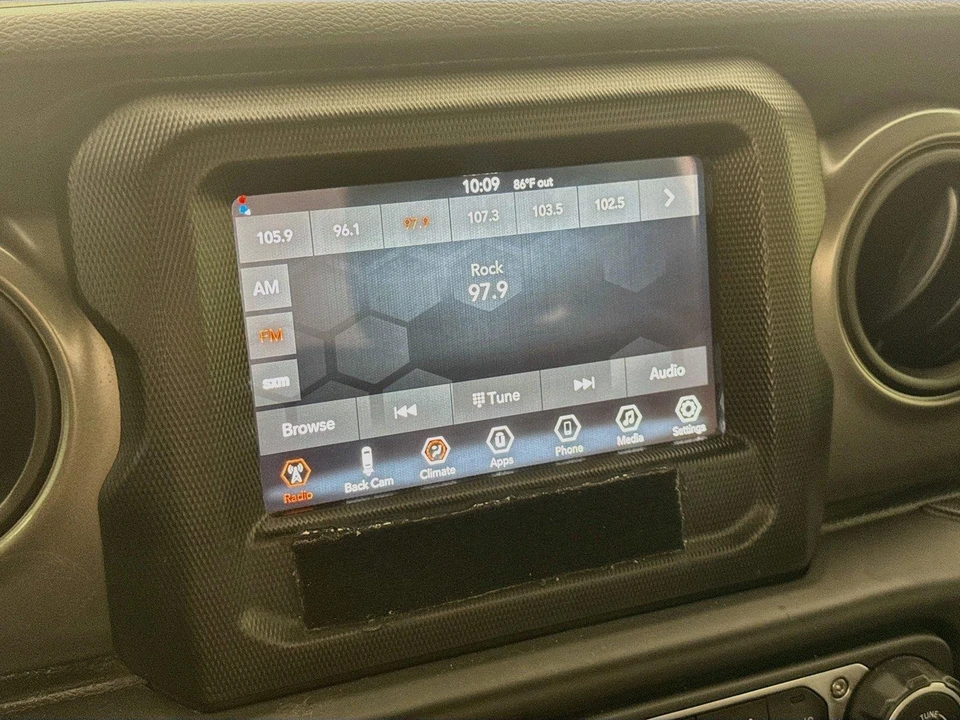2023 Jeep JL Wrangler - Image 16 of 31