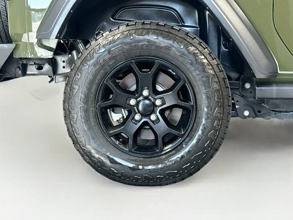 2023 Jeep JL Wrangler - Image 31 of 31