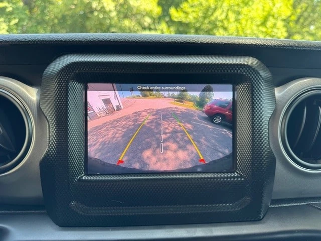 2023 Jeep JL Wrangler - Image 21 of 27