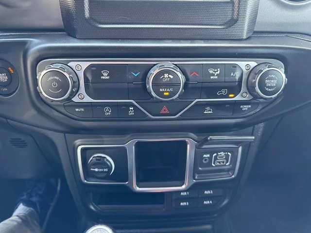 2023 Jeep JL Wrangler - Image 22 of 27