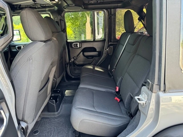 2023 Jeep JL Wrangler - Image 14 of 27