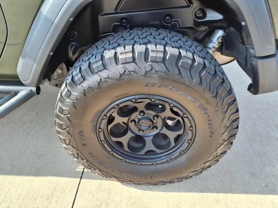 2023 Jeep JL Wrangler - Image 5 of 8