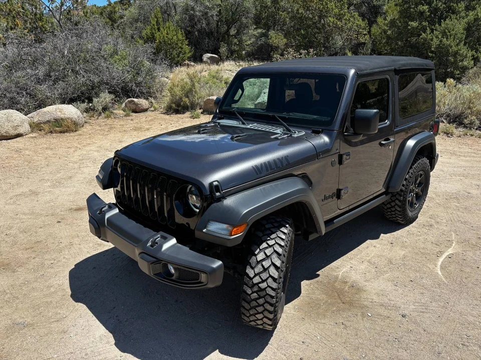2023 Jeep JL Wrangler - Image 2 of 22
