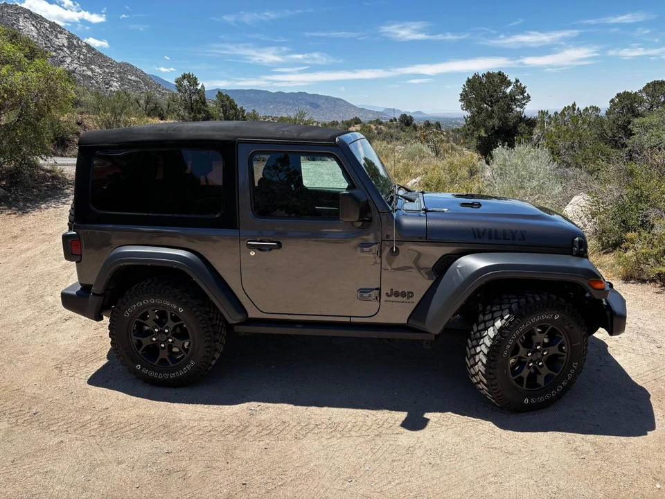2023 Jeep JL Wrangler - Image 4 of 22