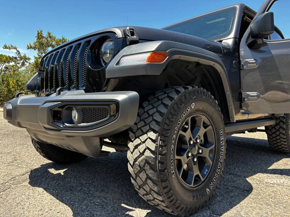 2023 Jeep JL Wrangler - Image 11 of 22