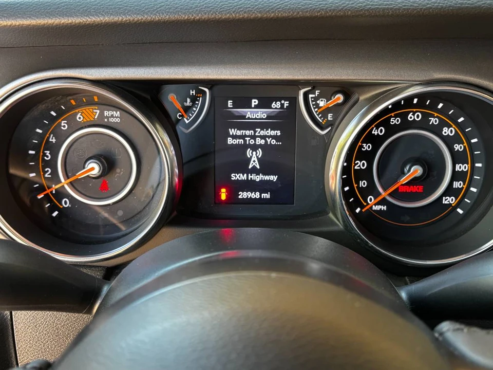 2023 Jeep JL Wrangler - Image 15 of 22