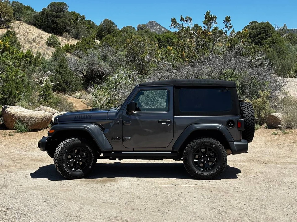 2023 Jeep JL Wrangler - Image 9 of 22