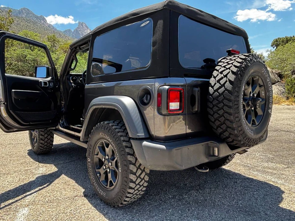 2023 Jeep JL Wrangler - Image 12 of 22
