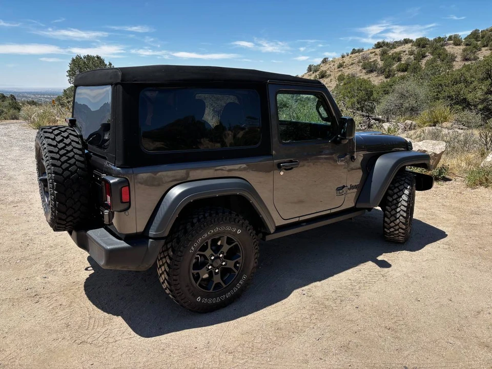 2023 Jeep JL Wrangler - Image 5 of 22