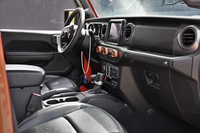 2023 Jeep JL Wrangler - Image 15 of 20