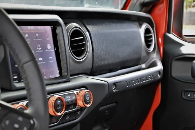 2023 Jeep JL Wrangler - Image 11 of 20